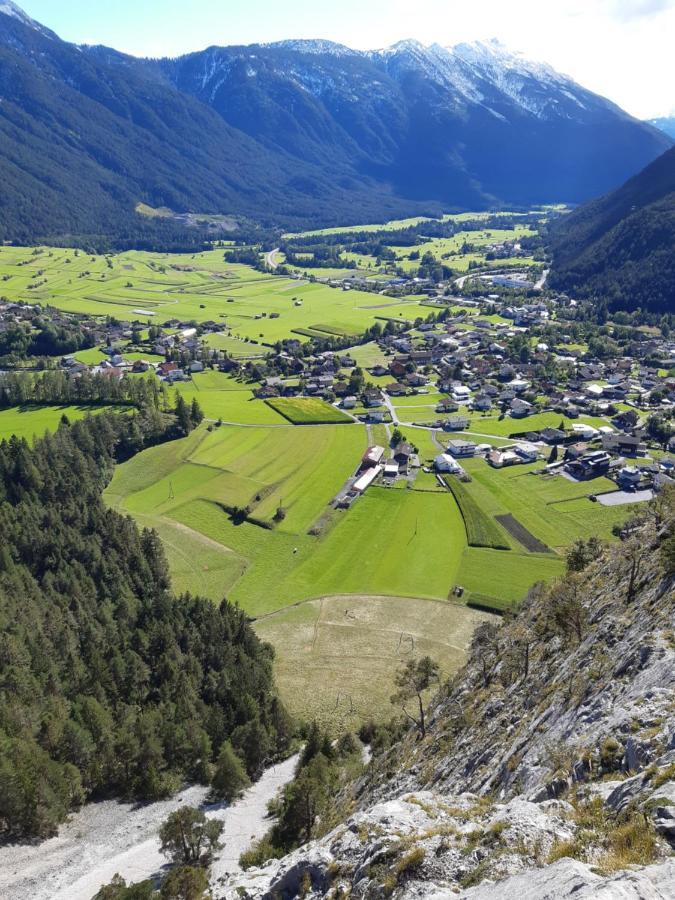 Your Basecamp! Roppen Esterno foto